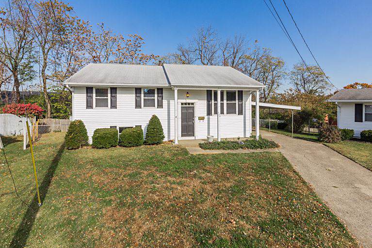 524 Kirby Court - Photo 1