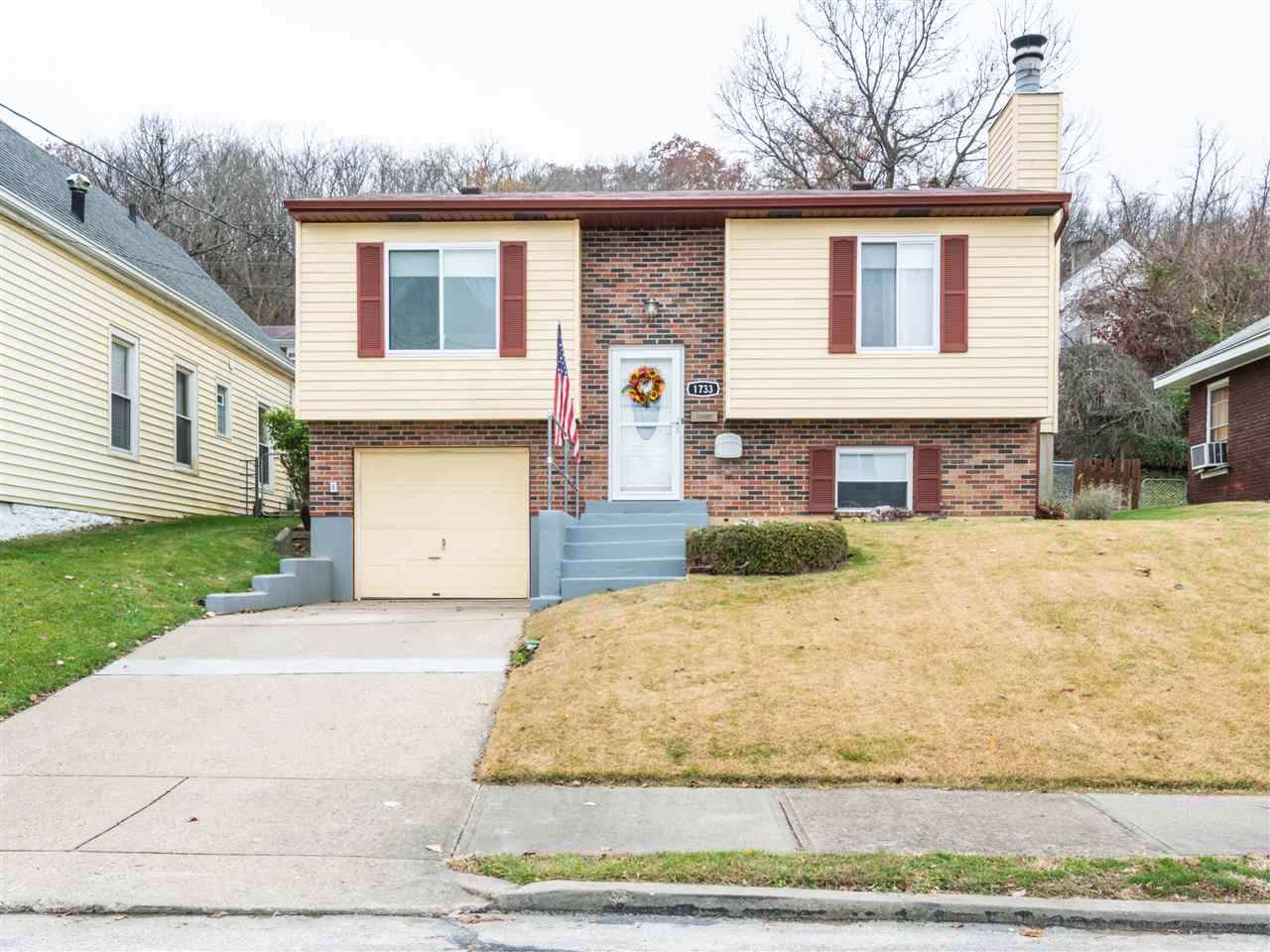 1733 Jefferson Ave - Photo 1