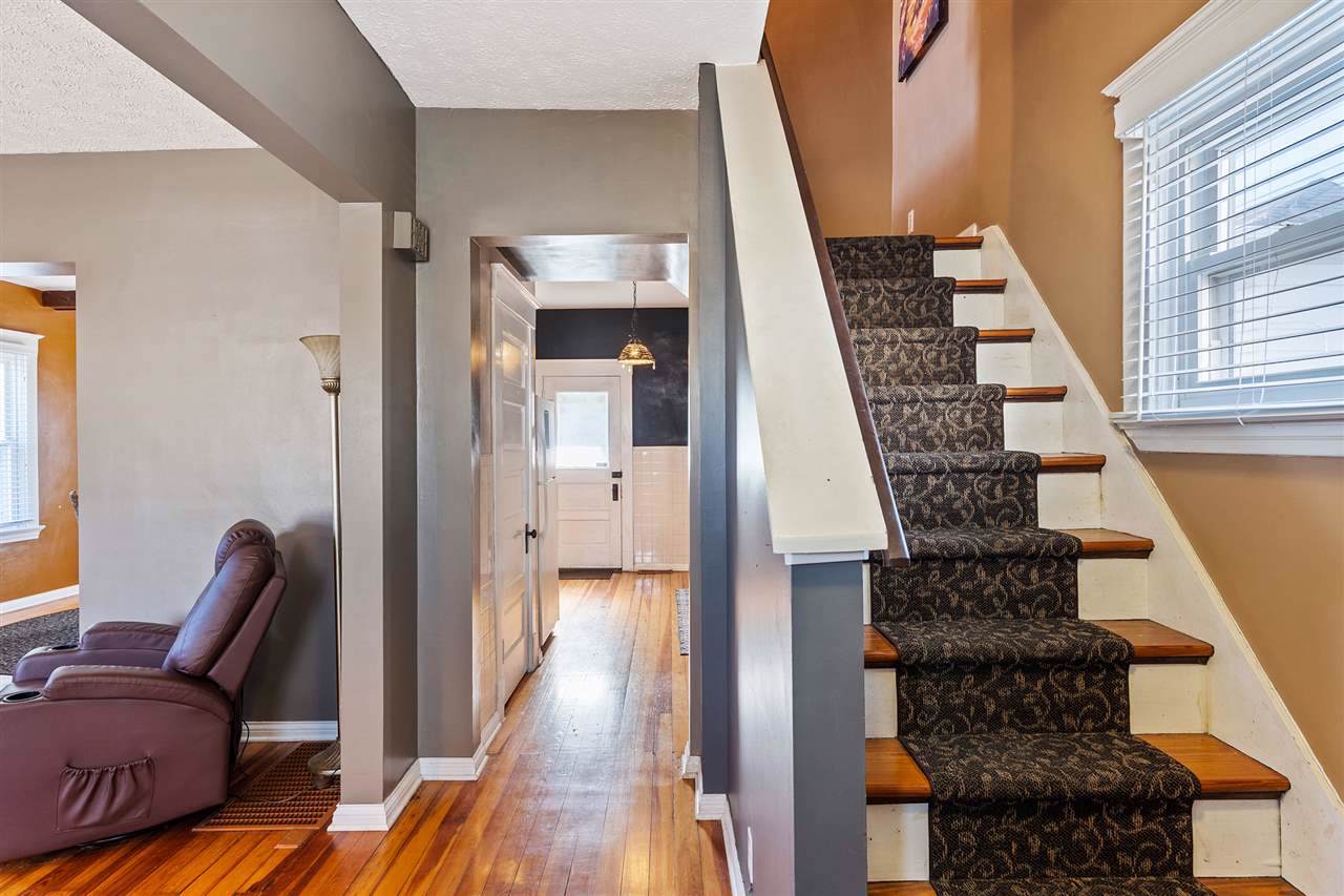 31 39th Street - Photo 1