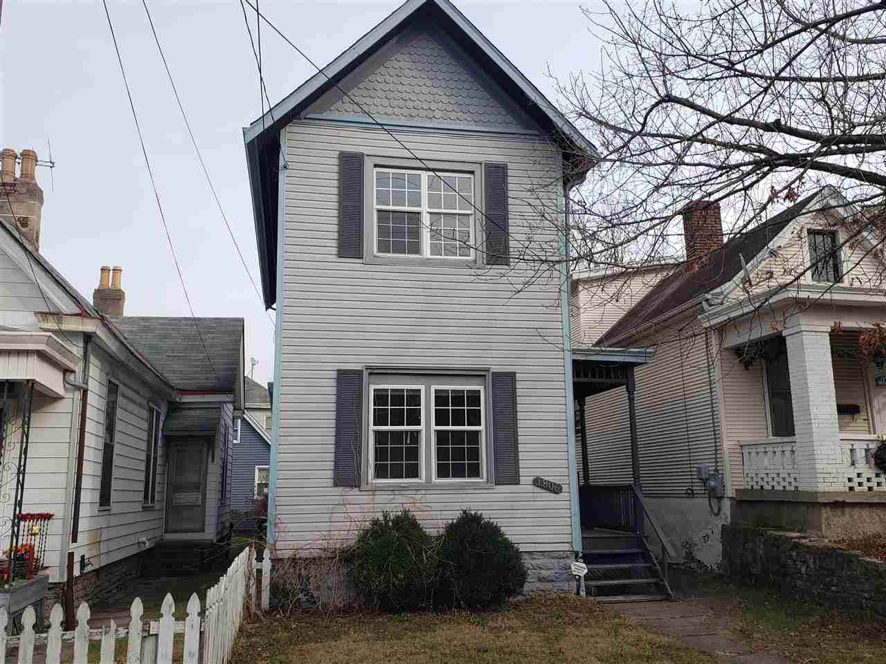 1806 Garrard - Photo 1