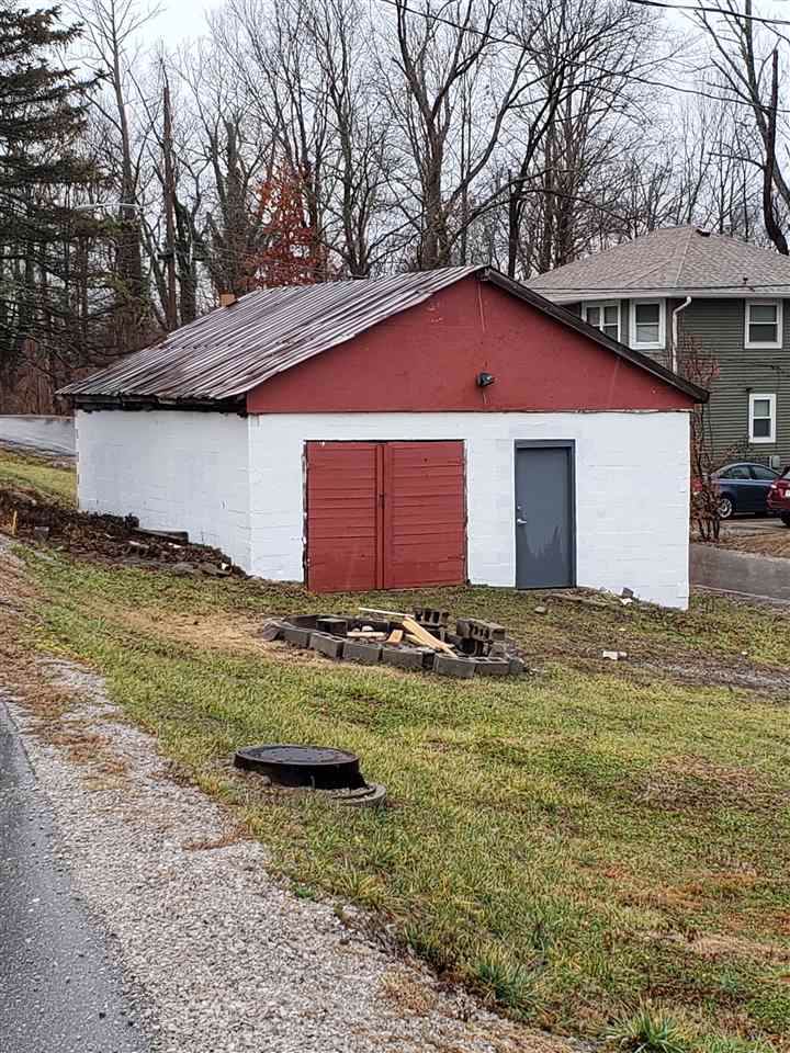 6135 Locust Road - Photo 1