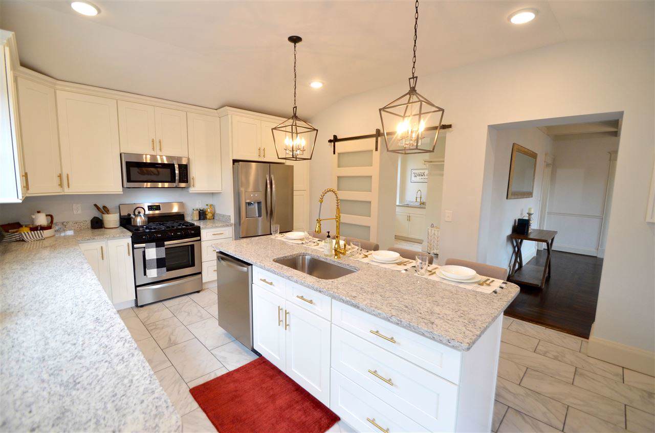 431 Grand - Photo 1