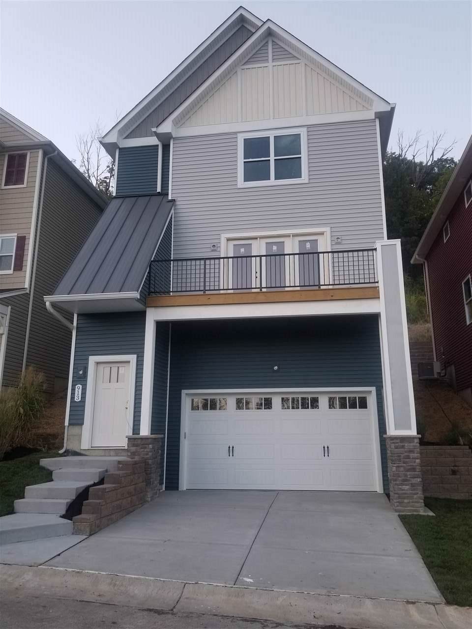913 Treeline Drive - Photo 1