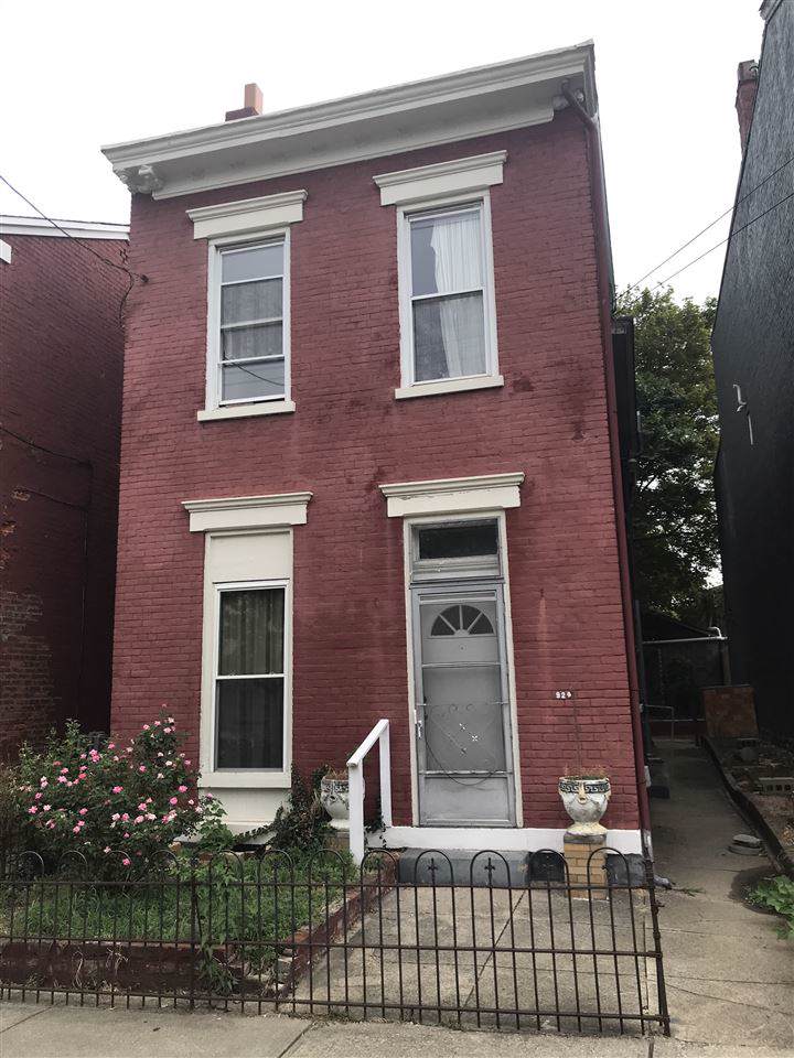 929 York Street - Photo 1