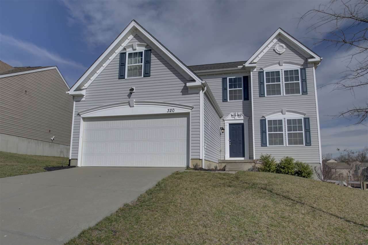 320 La Salle - Photo 1