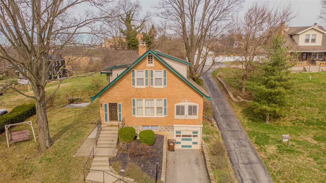 2413 Joyce Avenue - Photo 1
