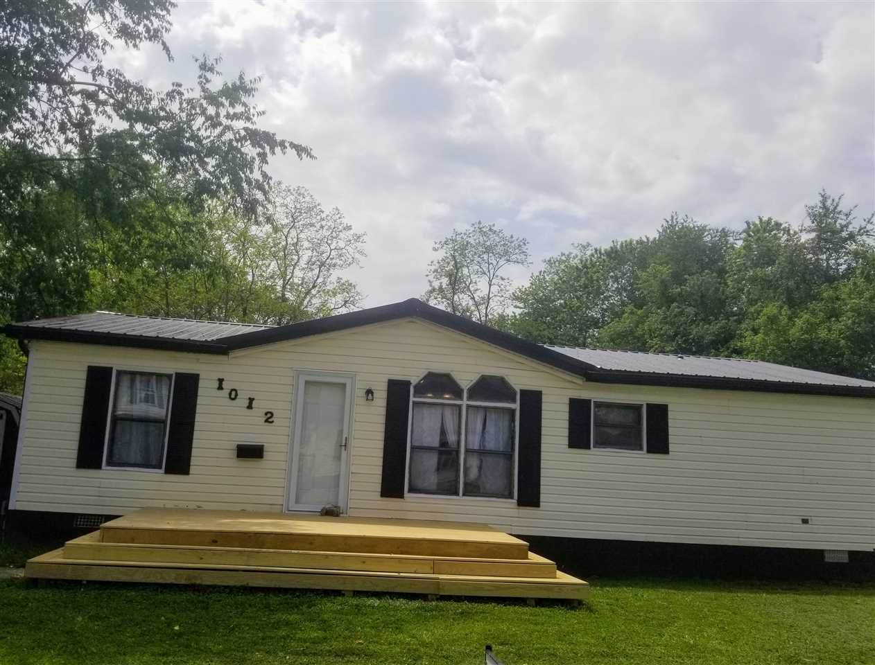1012 6th Street - Photo 1