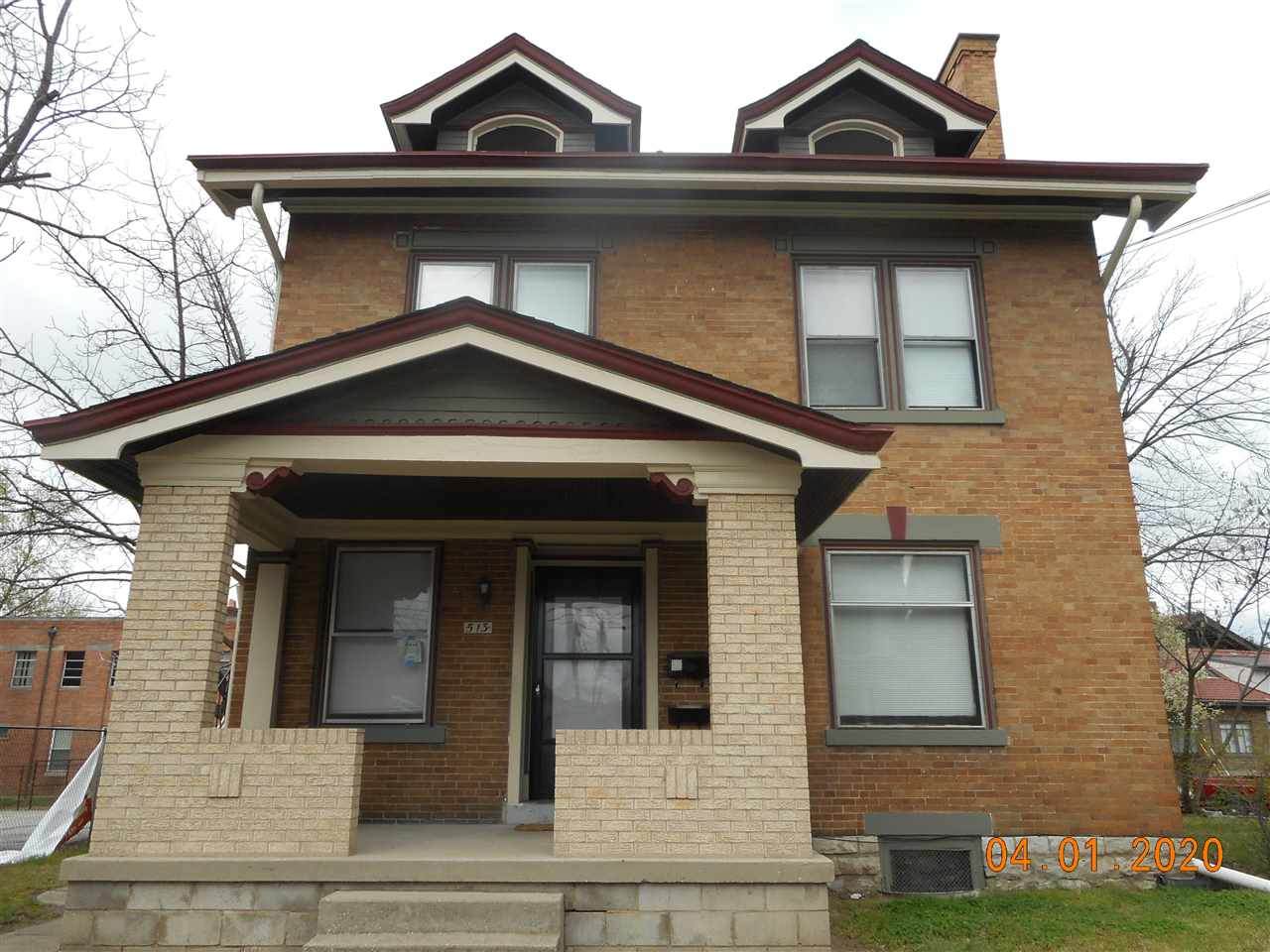 513 6th Street - Photo 1