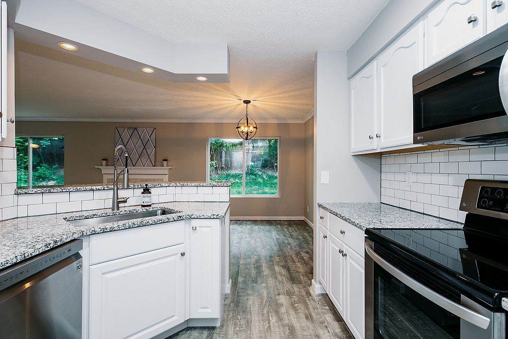 2286 Edenderry - Photo 1