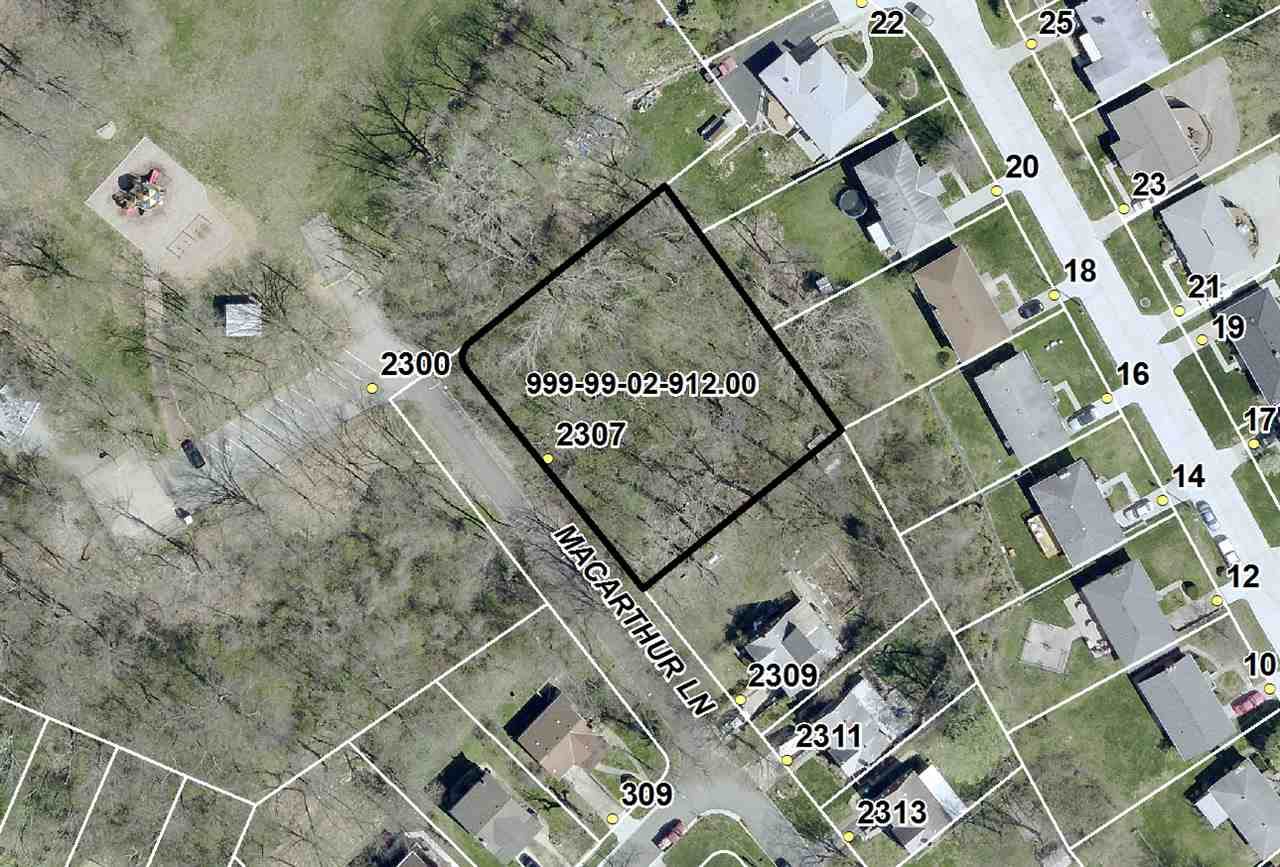 2307 Macarthur - Photo 1