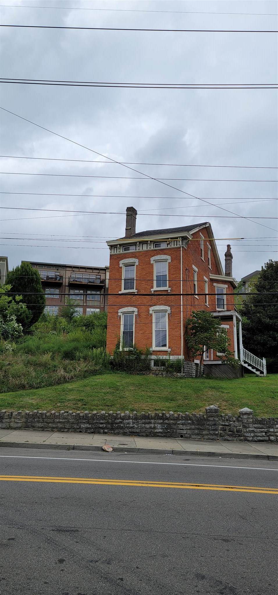 1107-1109 Pike Street - Photo 1