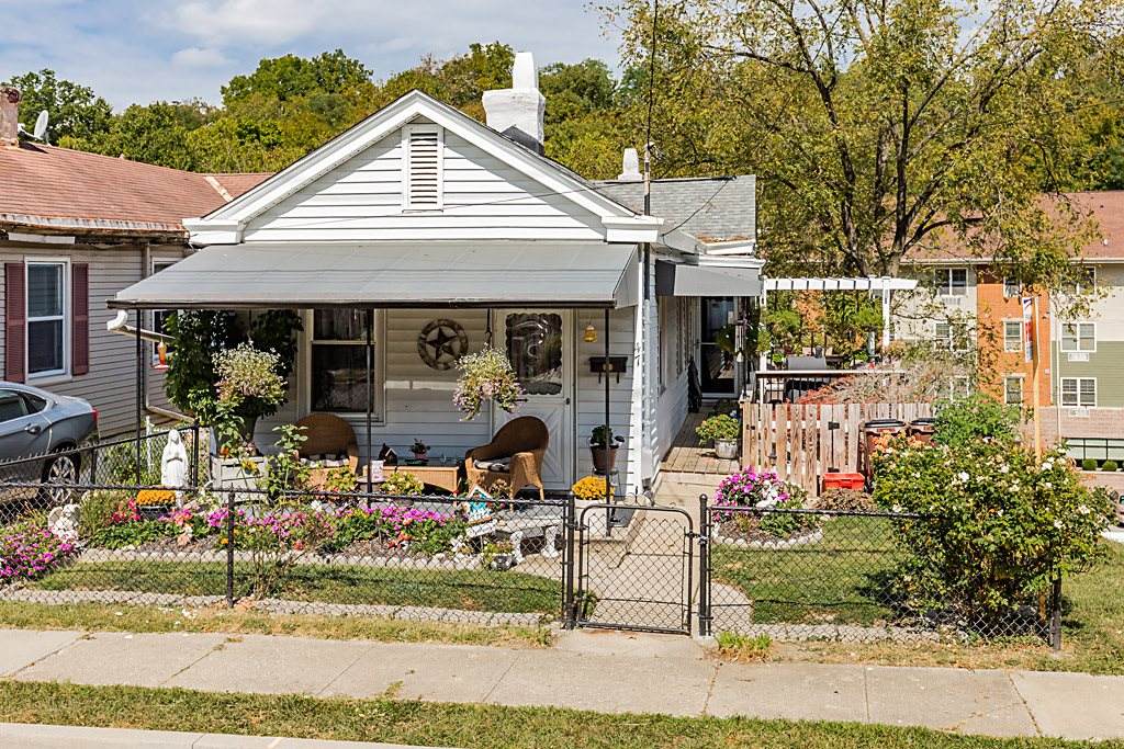 47 19th Street - Photo 1