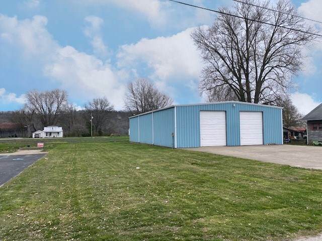 211 Roberta Drive - Photo 1