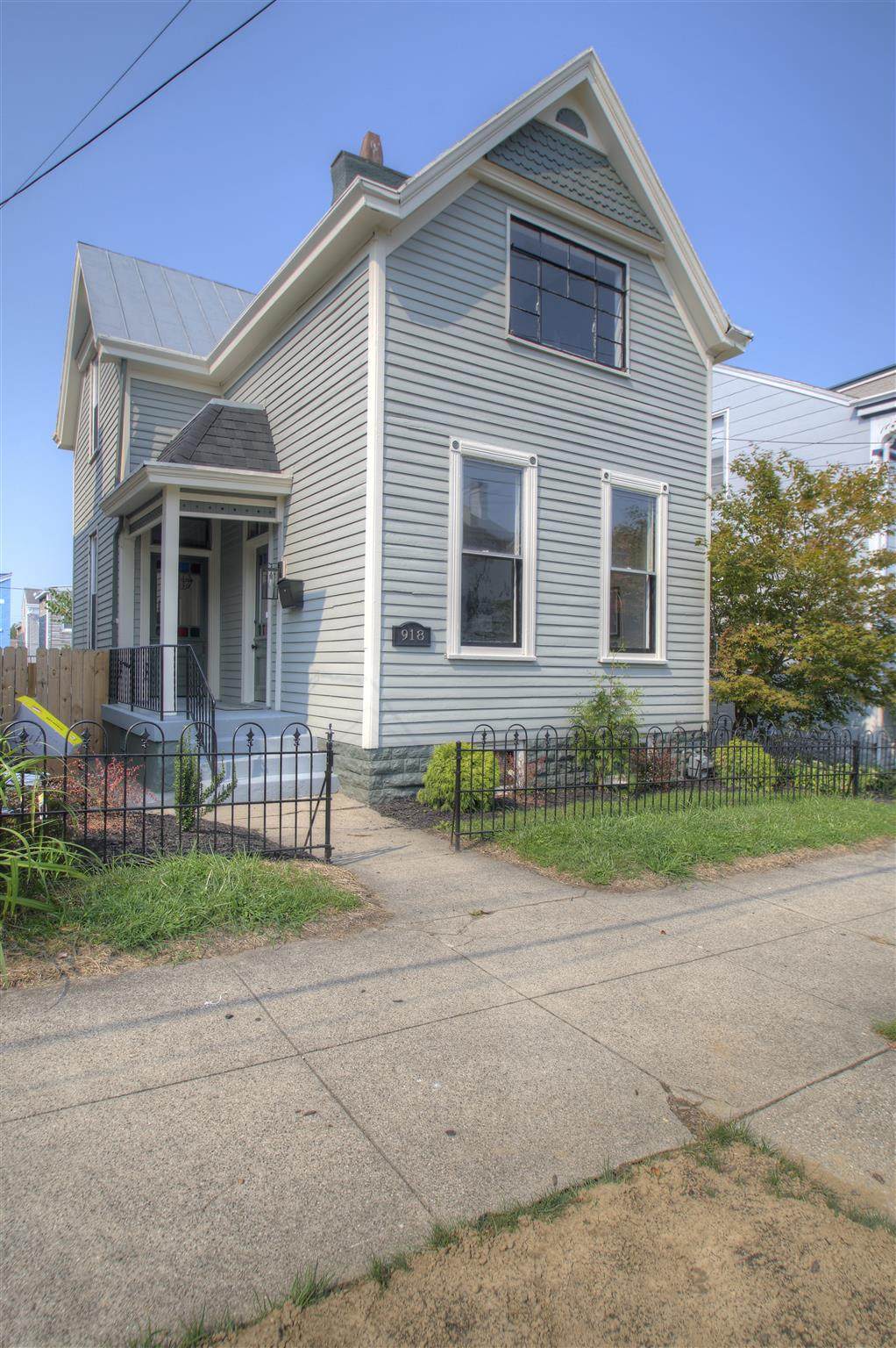 918 Monroe Street - Photo 1