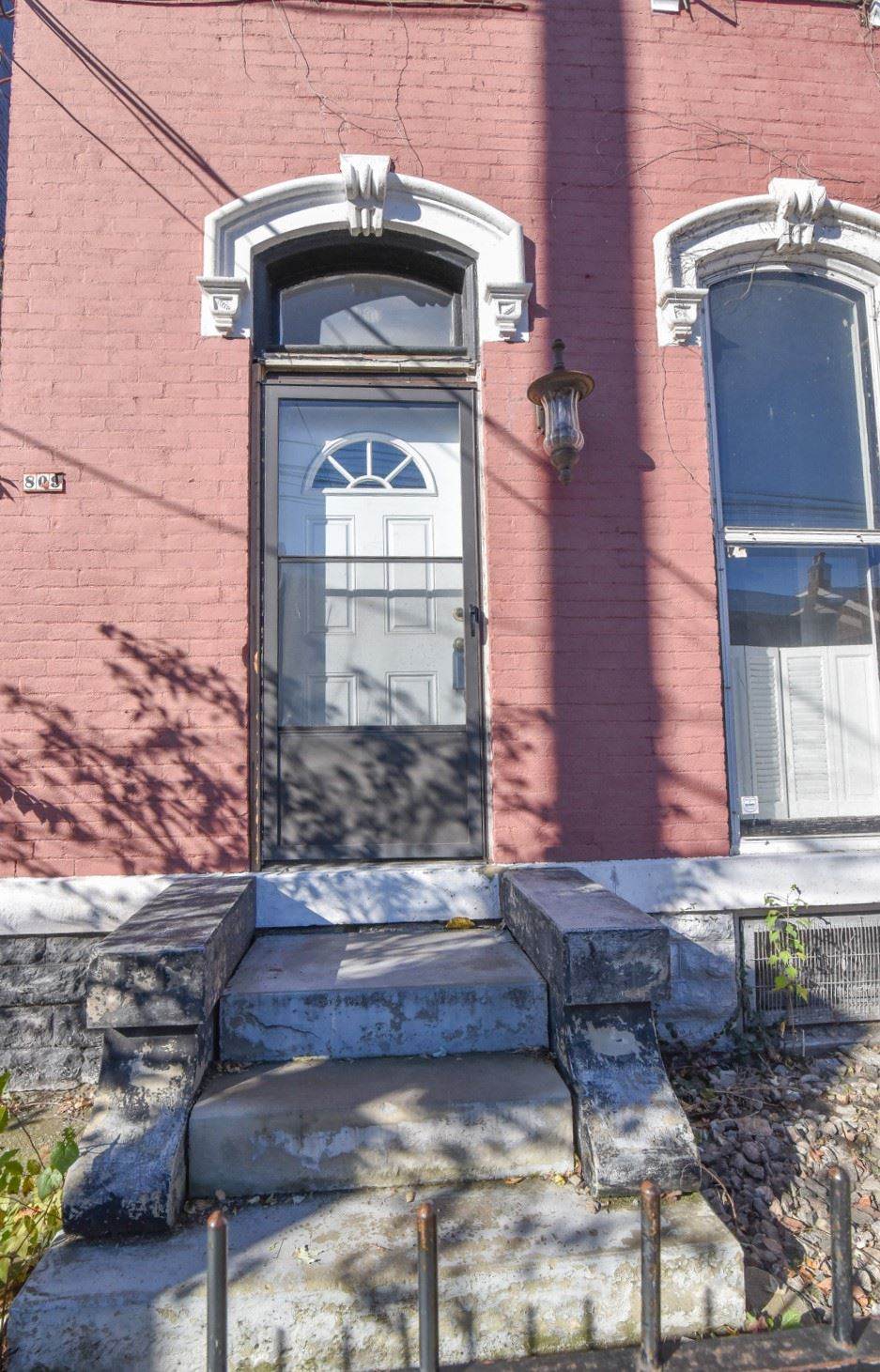 809 Main Street - Photo 1