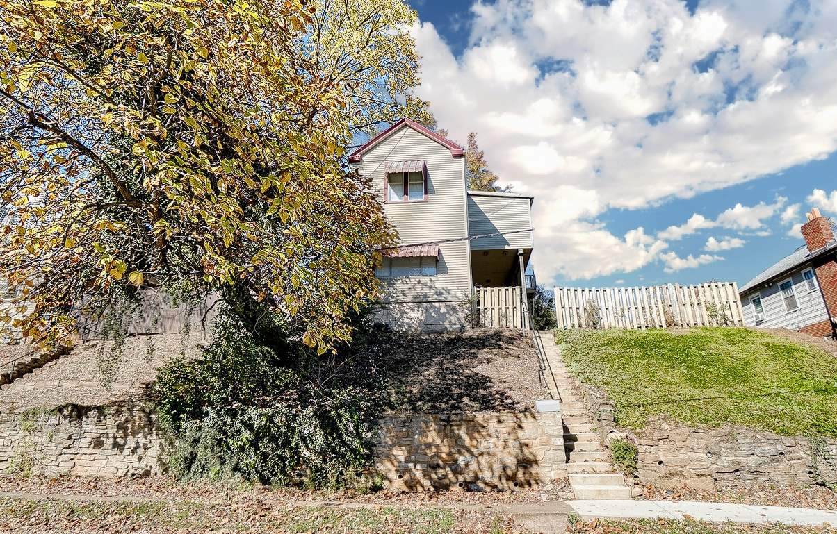 28 Parkview Avenue - Photo 1