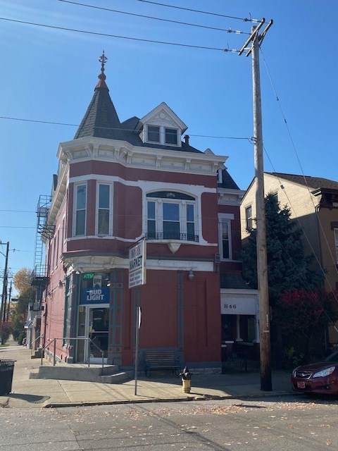 846 Monroe Street - Photo 1