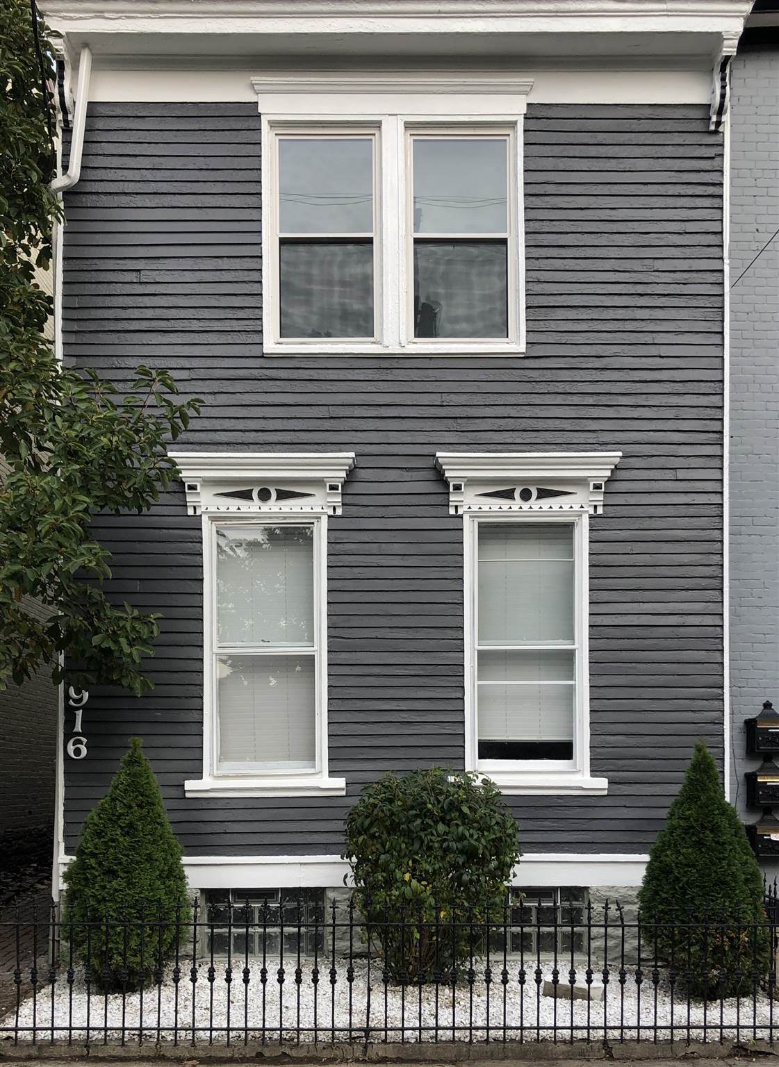 916 Main Street - Photo 1