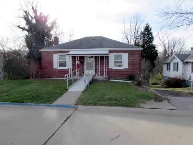 120 Crestwood Avenue - Photo 1