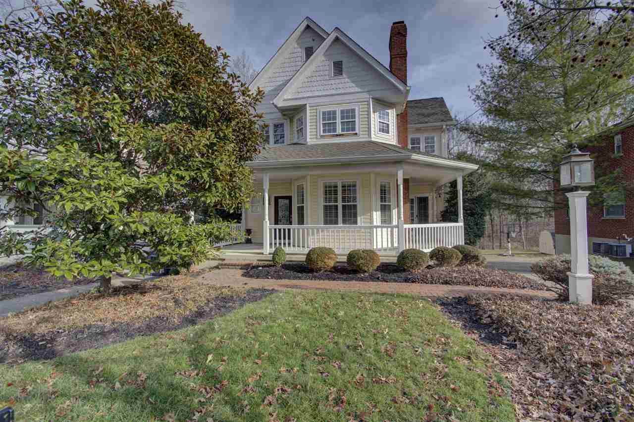 56 Woodlawn Avenue - Photo 1