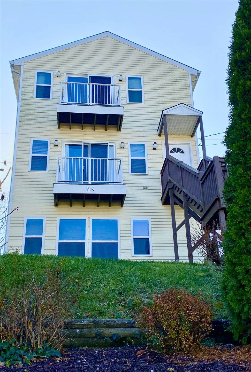 1206 5th Street - Photo 1