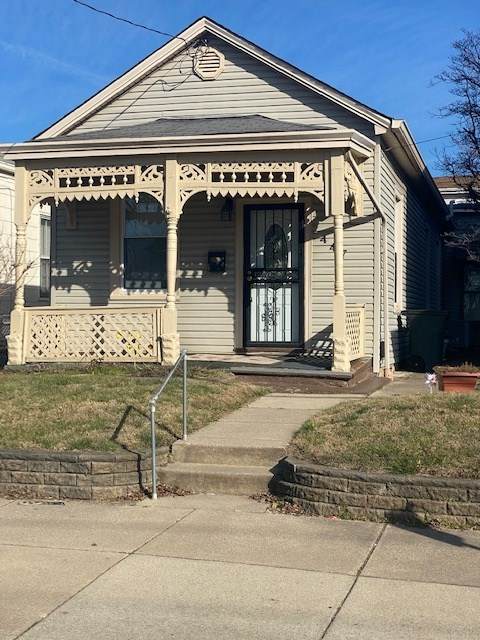 447 Berry Avenue - Photo 1