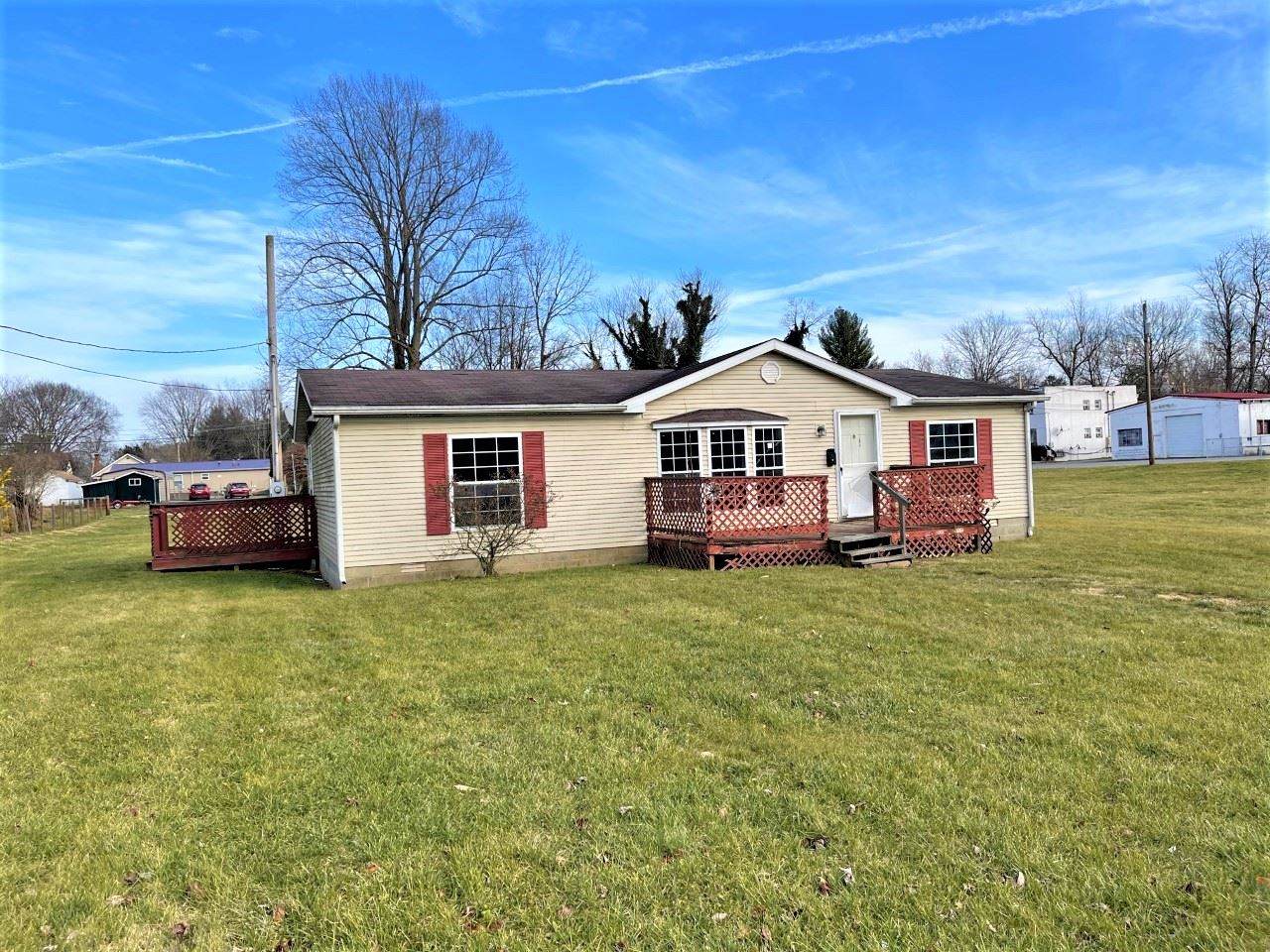 711 4TH ST - Photo 1