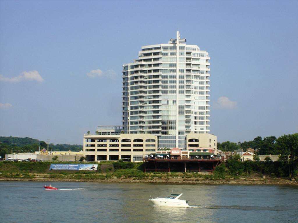400 Riverboat Row - Photo 1