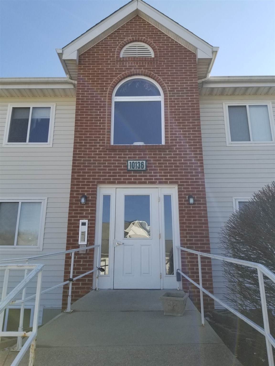 10136 Carnation Court - Photo 1