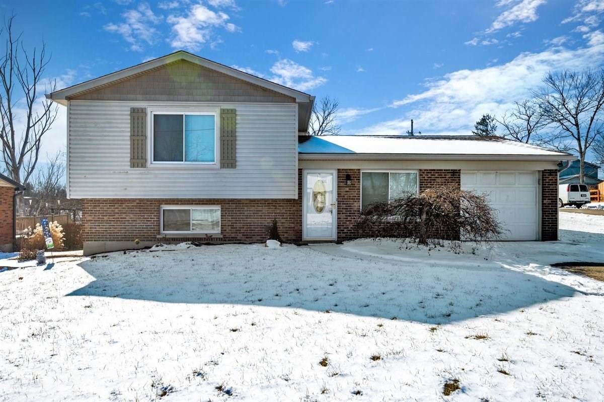 33 Sherwood Drive - Photo 1