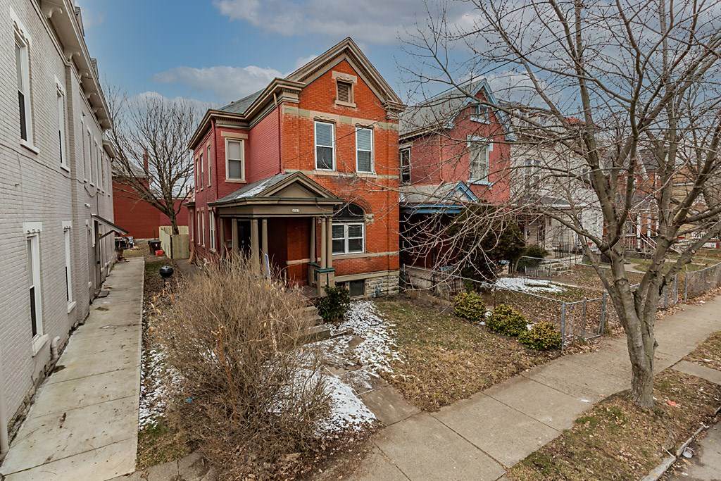 1727 Greenup - Photo 1