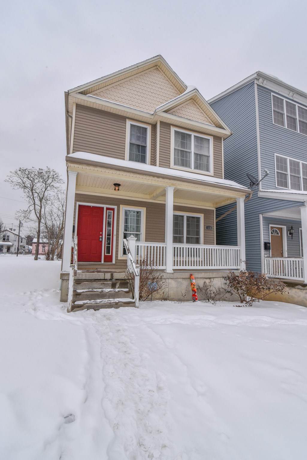 518 Thomas - Photo 1