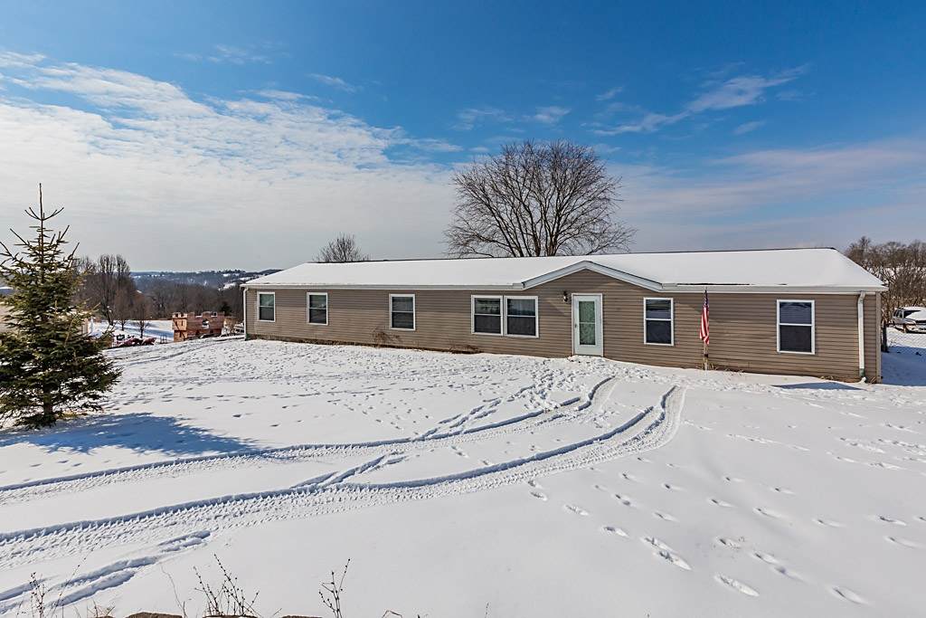 122 Southridge Drive - Photo 1