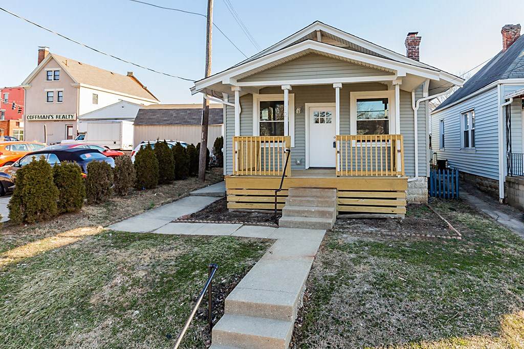 12 Garrison Avenue - Photo 1