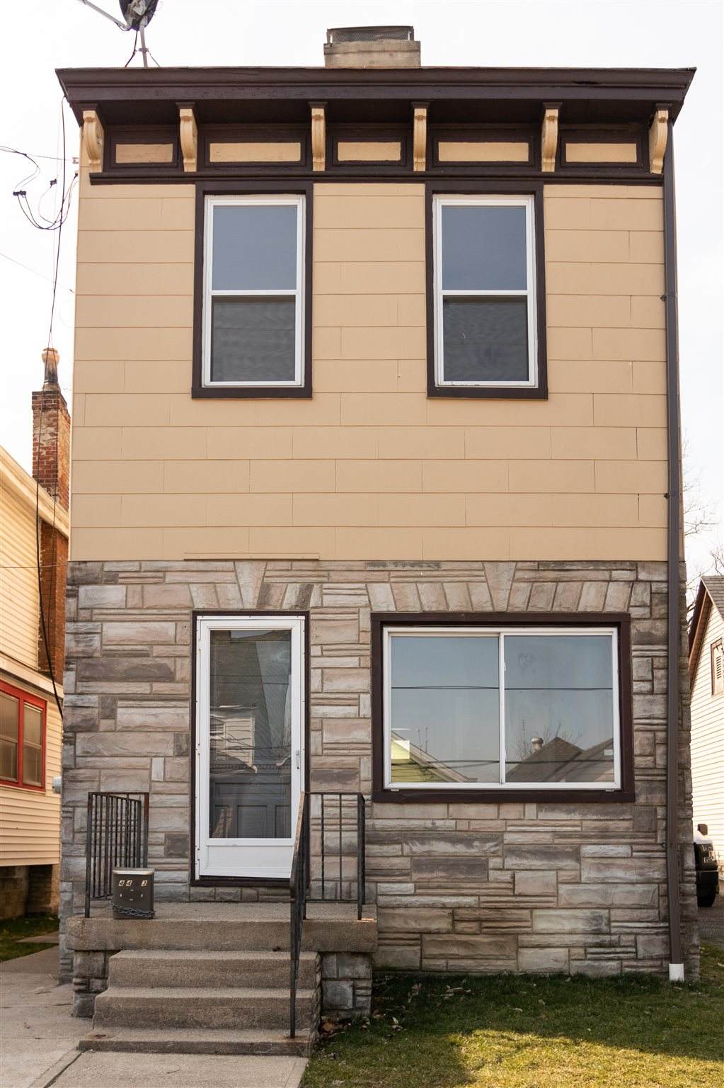 4413 Vermont - Photo 1