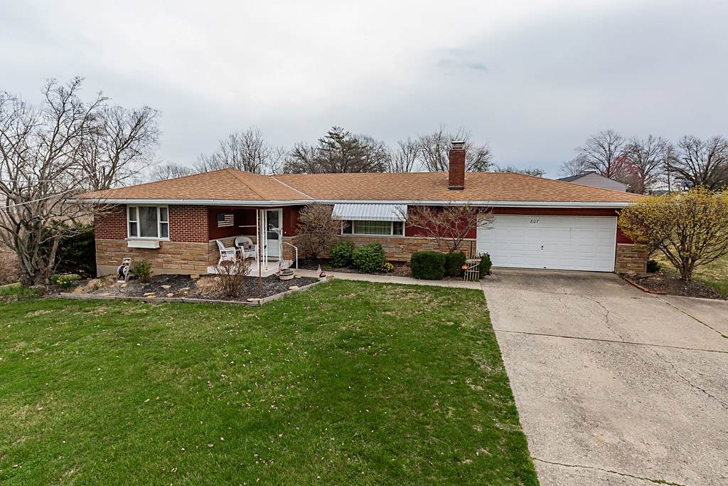 807 Johns Hill Drive - Photo 1