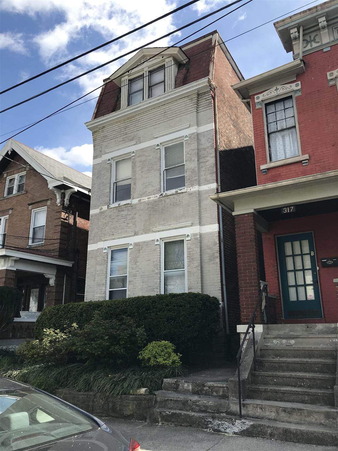 319 17th Street - Photo 1