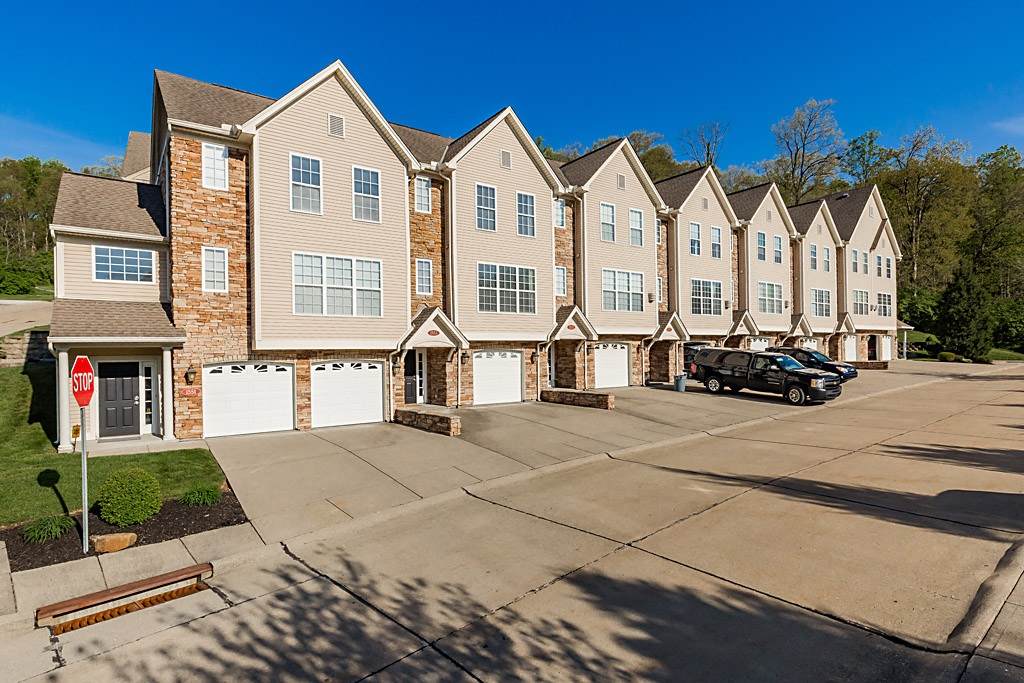 1553 Don Martin Drive - Photo 1