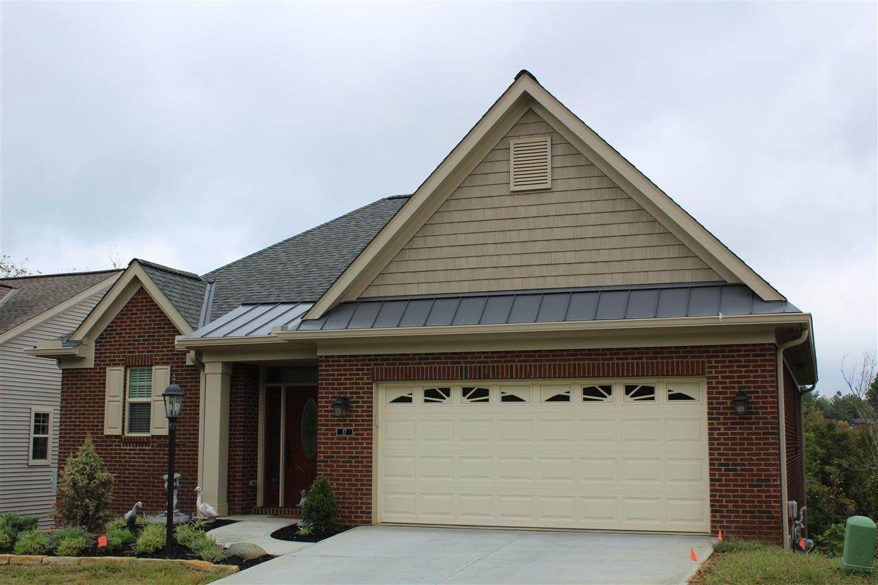 17 Pinnacle Drive - Photo 1