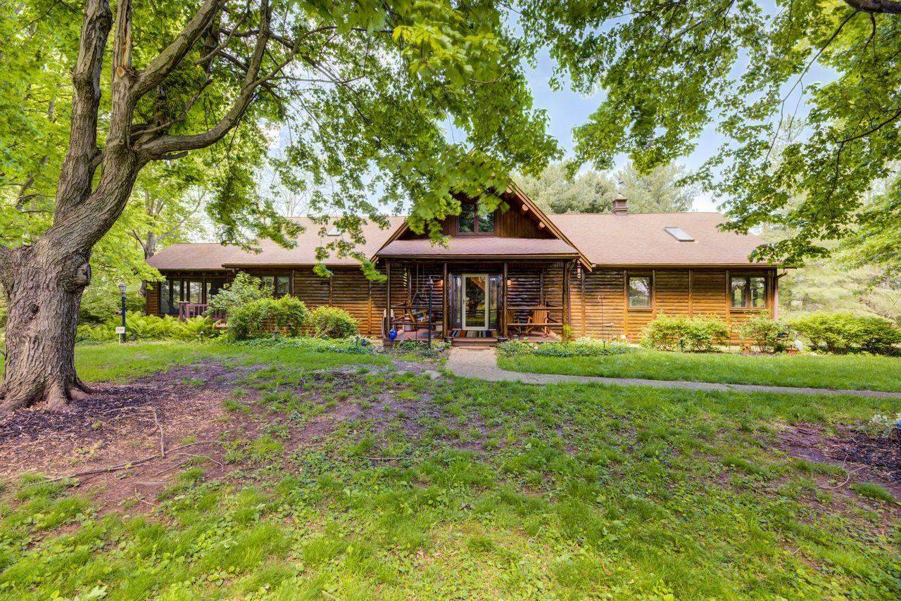 295 Snow Farm Road - Photo 1