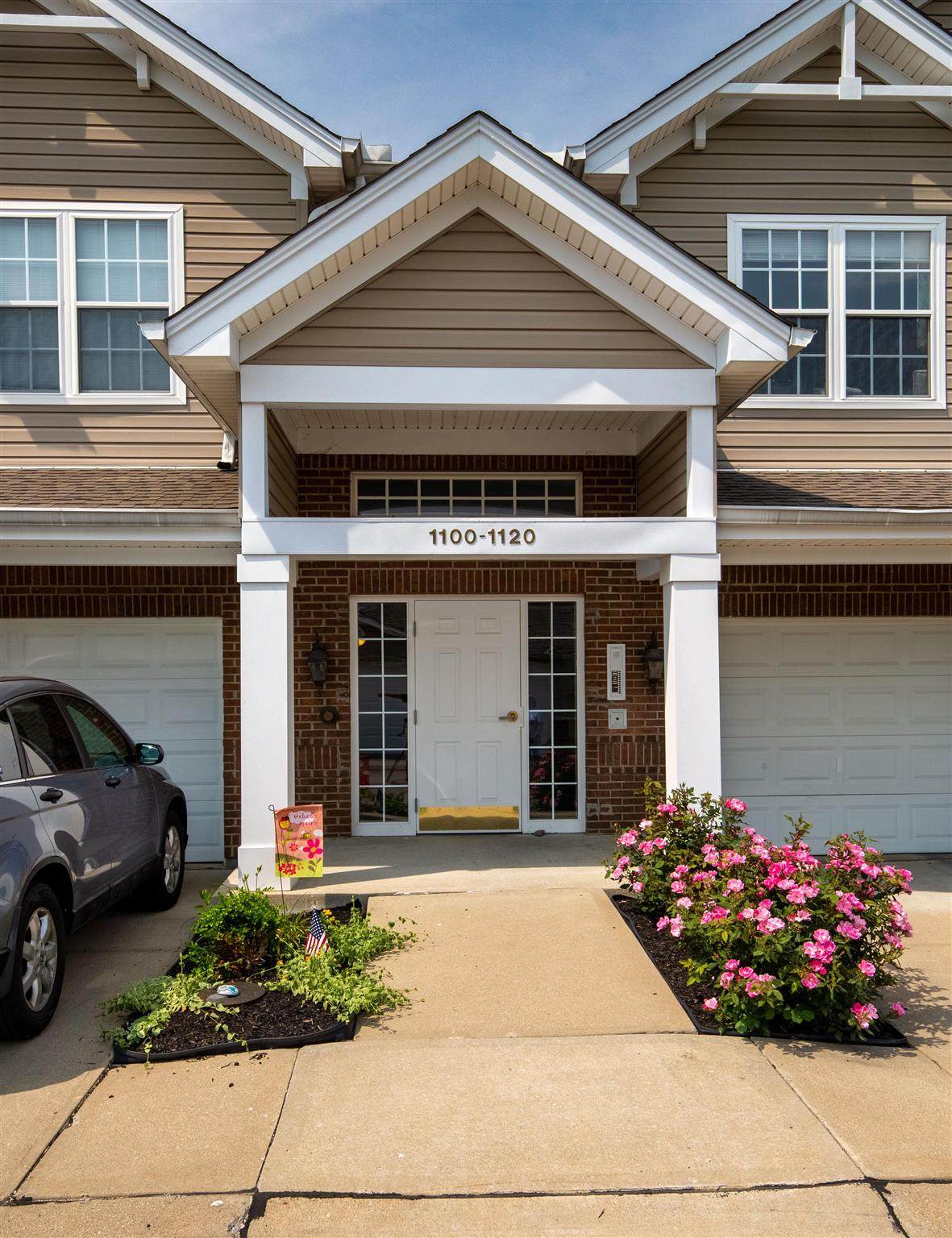 1114 Periwinkle Drive - Photo 1