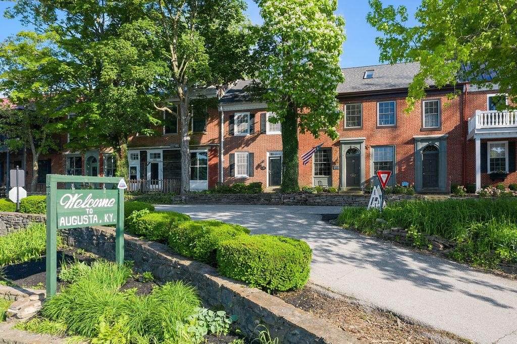 113 Riverside Drive - Photo 1
