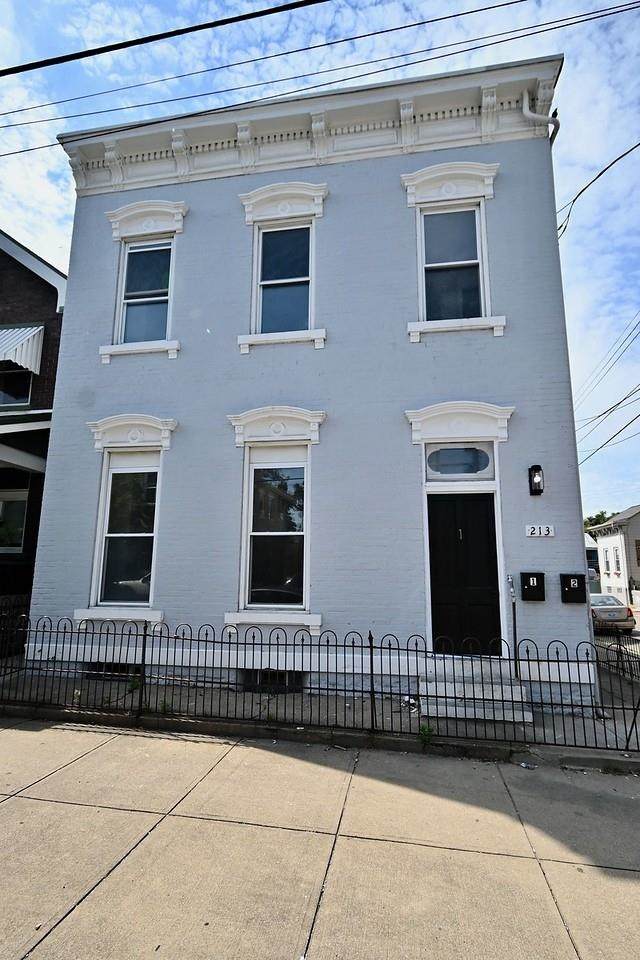 213 7th Street - Photo 1