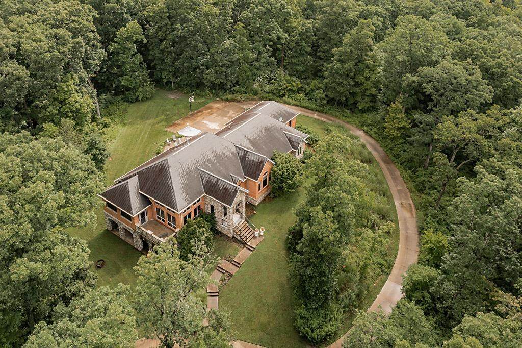 11059 Flagg Springs Pike - Photo 1