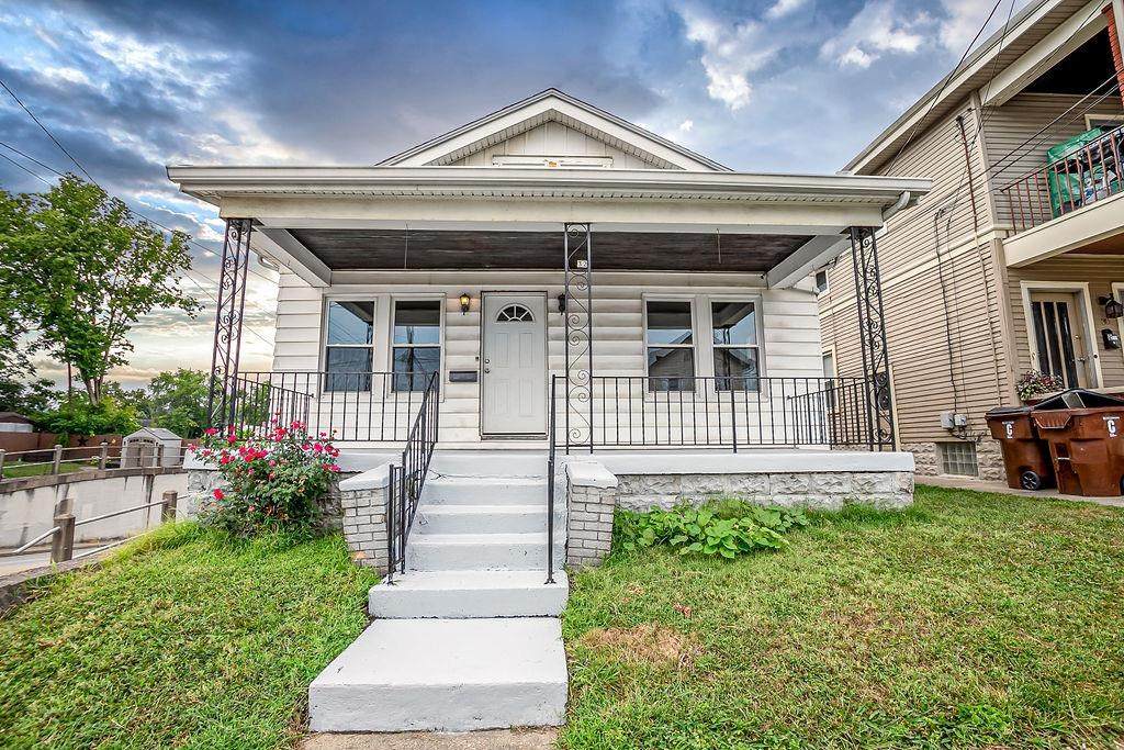 32 36th Street - Photo 1