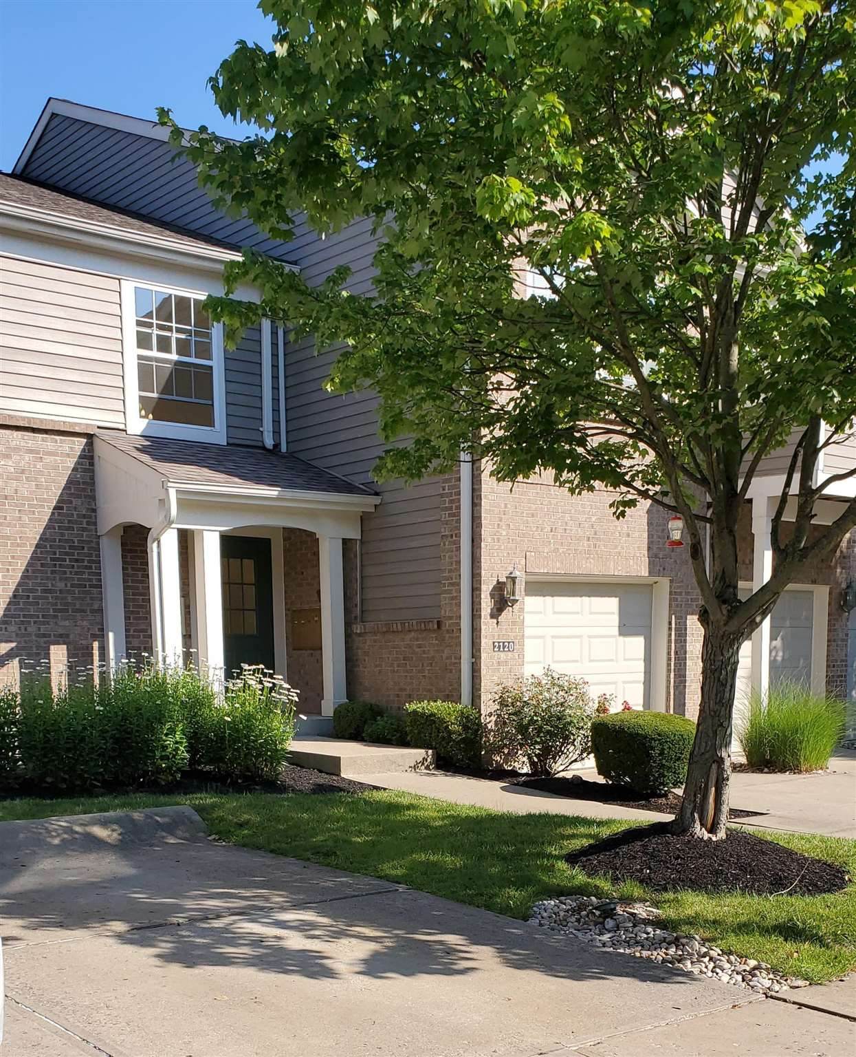 2120 Carrick - Photo 1