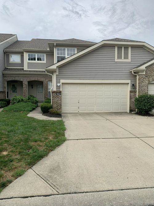 962 Augusta Court - Photo 1