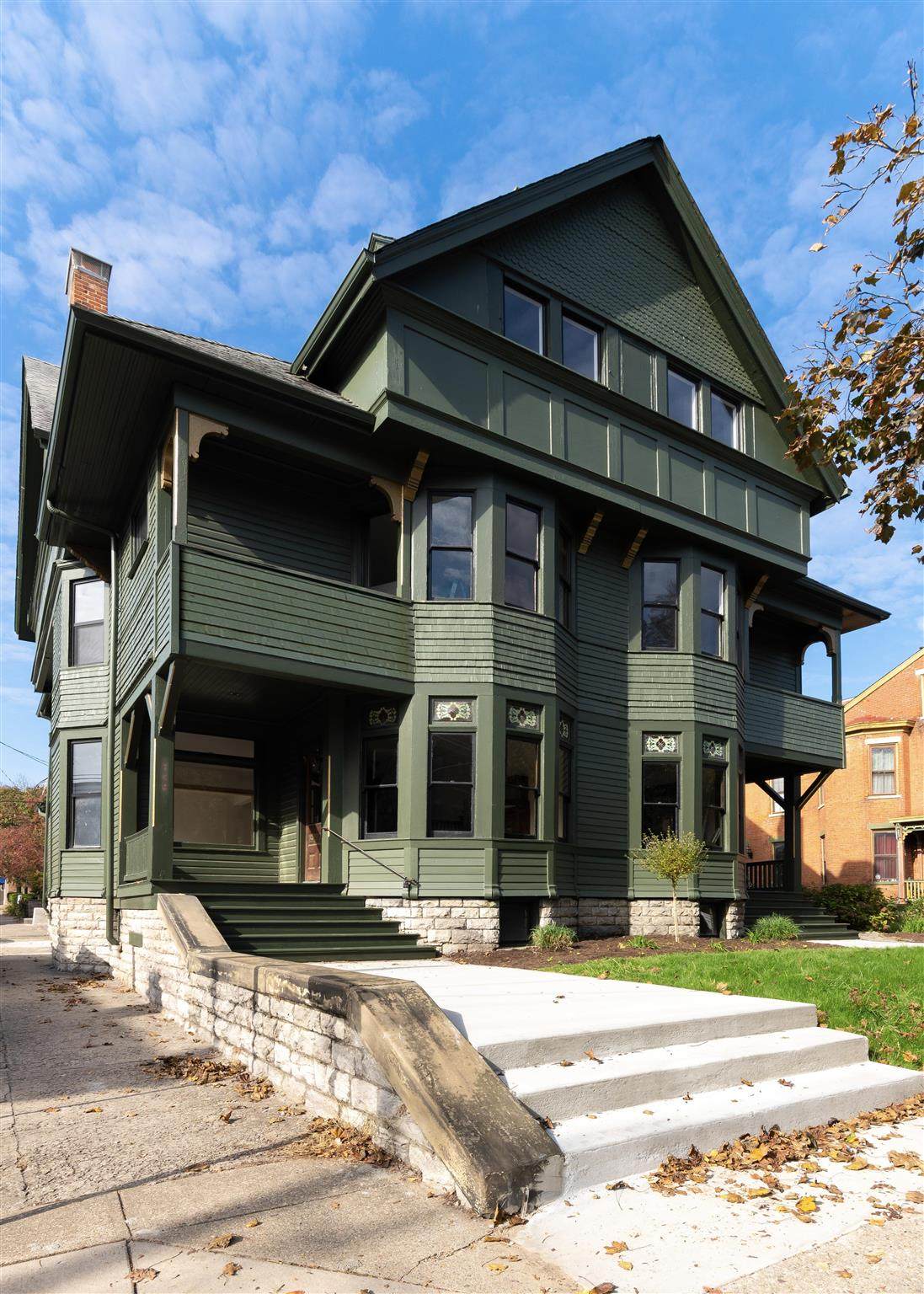 629B Greenup Street - Photo 1