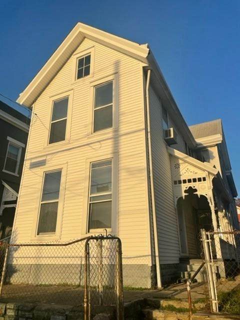 835 A Isabella Street - Photo 1