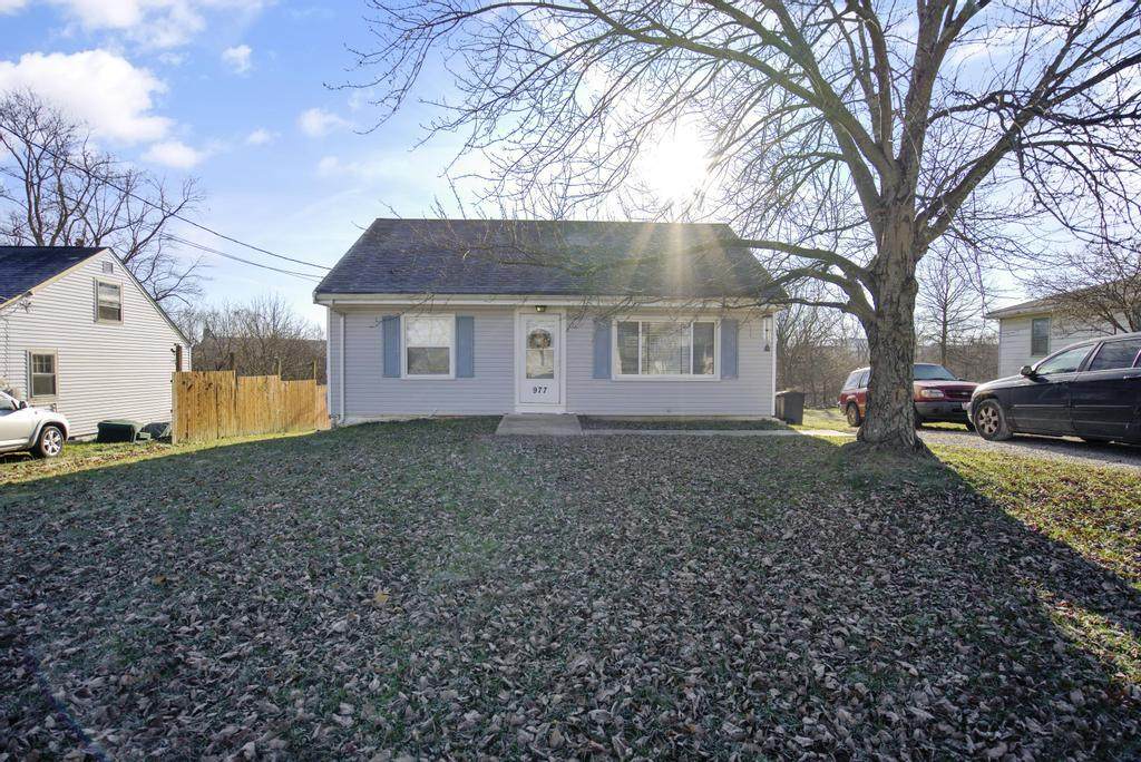 977 Colony Drive - Photo 1